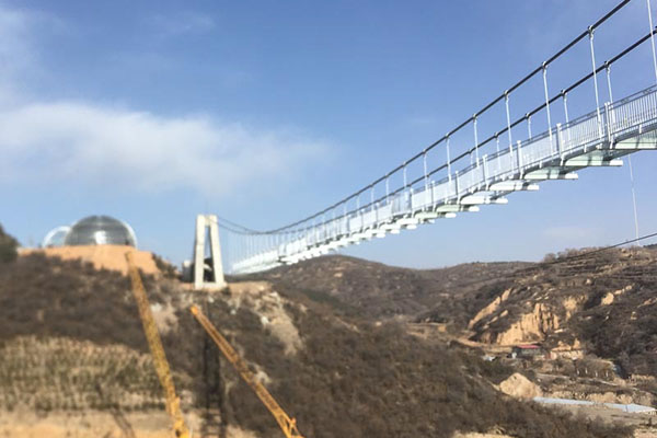 玻璃悬索桥