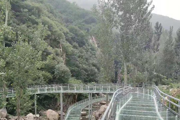 景观玻璃滑道
