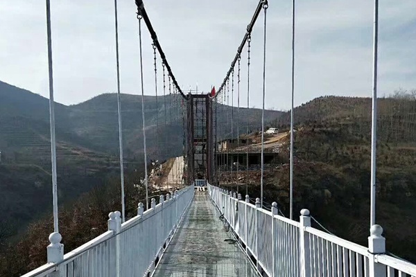 玻璃桥造价